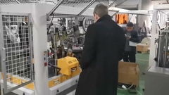 Dwóch serbskich klientów odwiedziło fabrykę maszyn do produkcji papierowych kubków Mingyuan